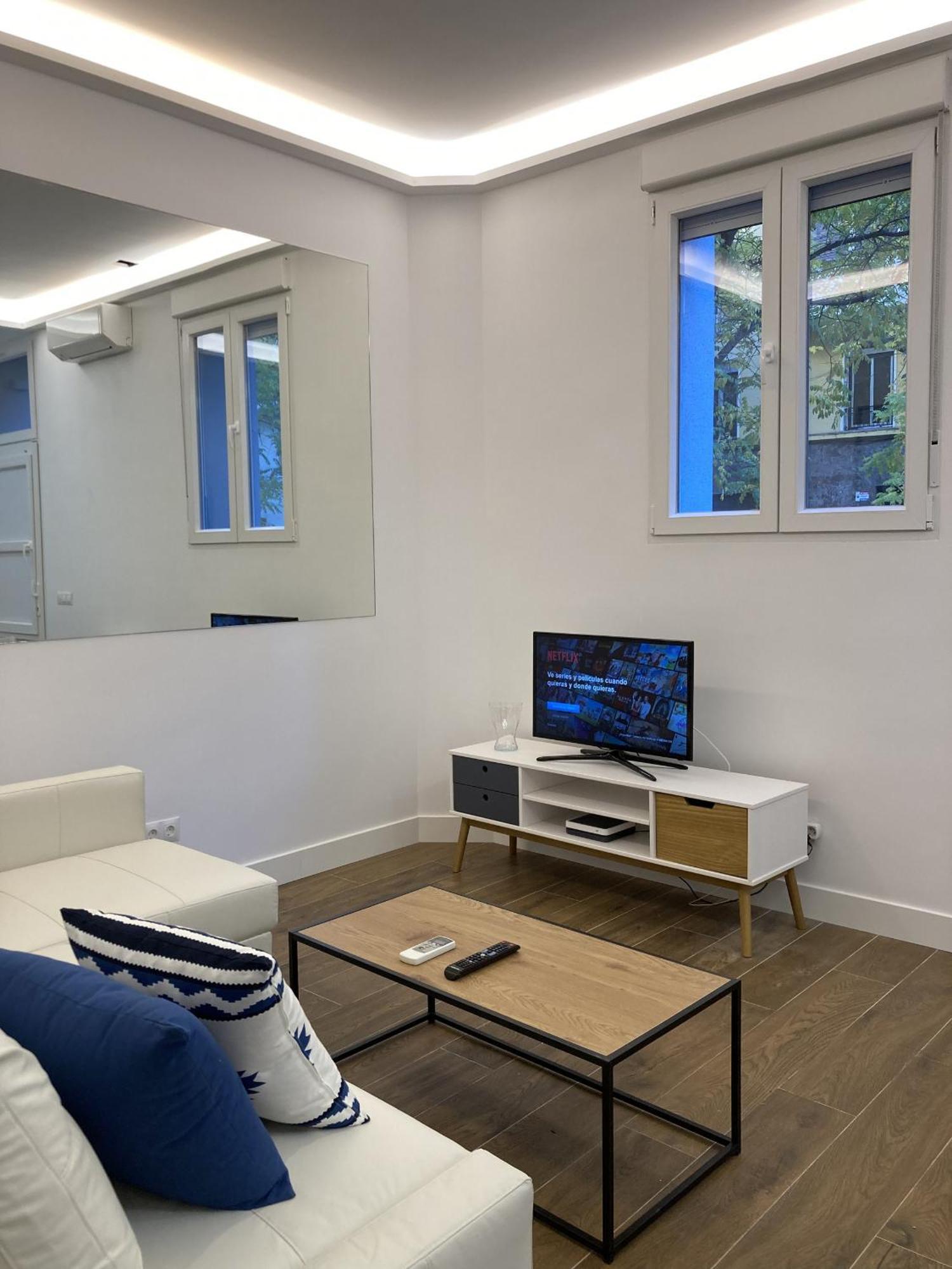 Nuevo Piso Retiro Apartment Madrid Exterior photo